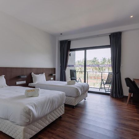 Roxy Sematan Villa & Townhouse Экстерьер фото