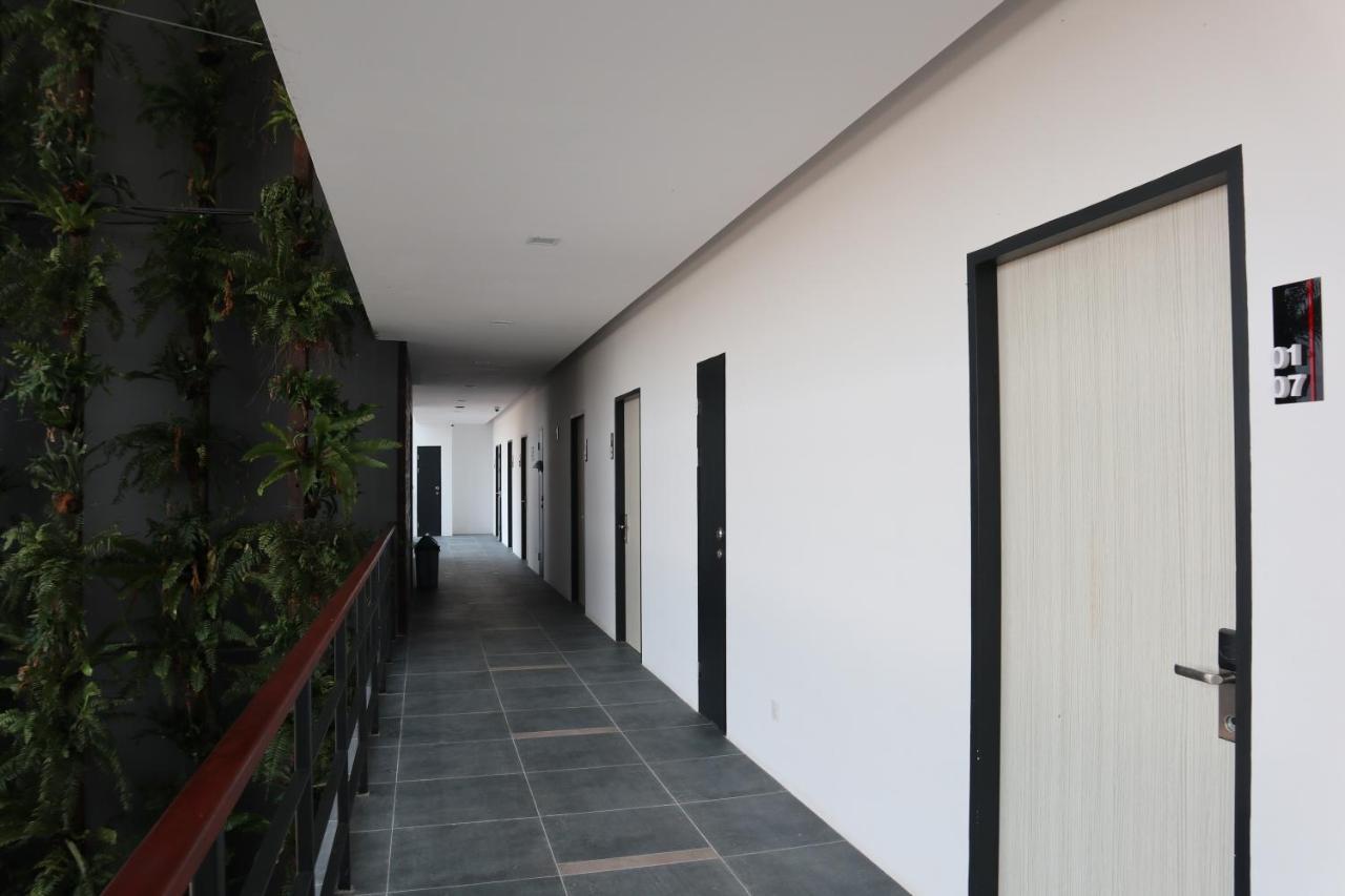 Roxy Sematan Villa & Townhouse Экстерьер фото
