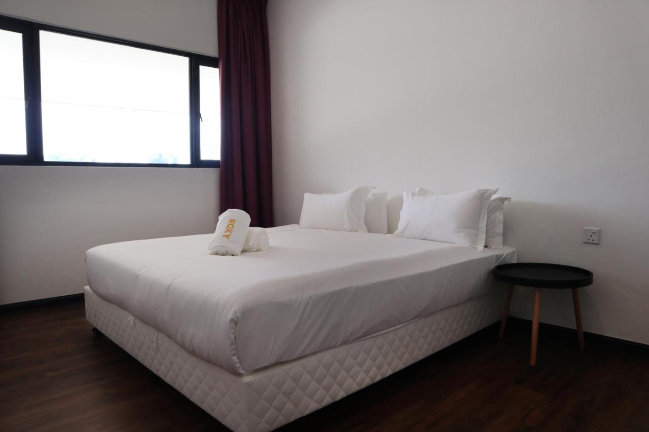 Roxy Sematan Villa & Townhouse Экстерьер фото