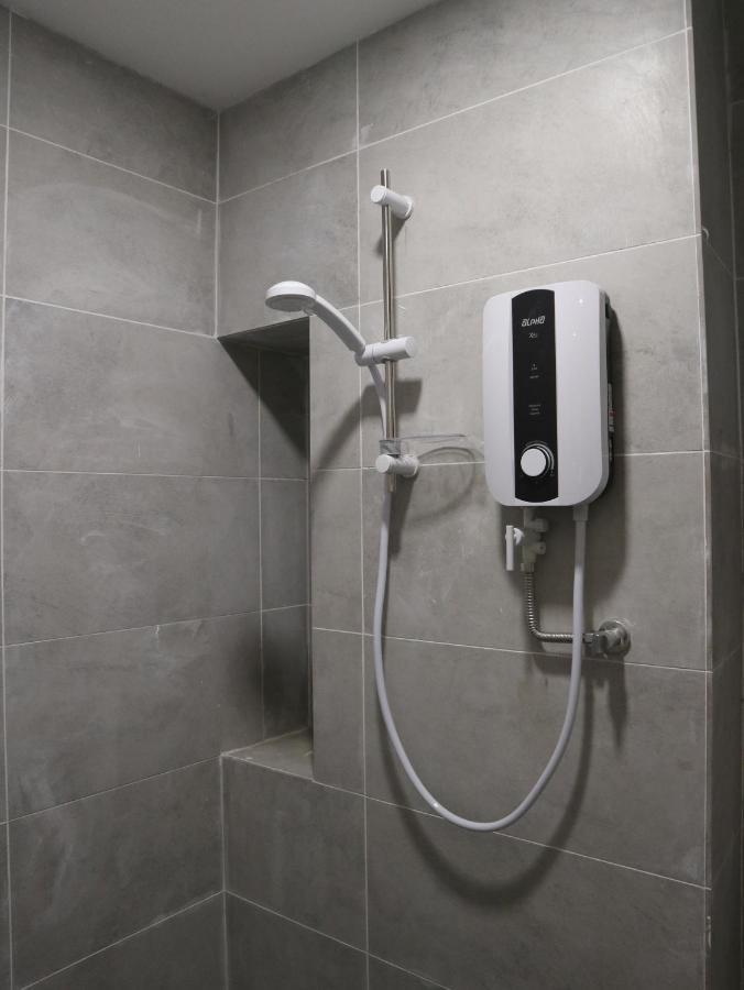 Roxy Sematan Villa & Townhouse Экстерьер фото