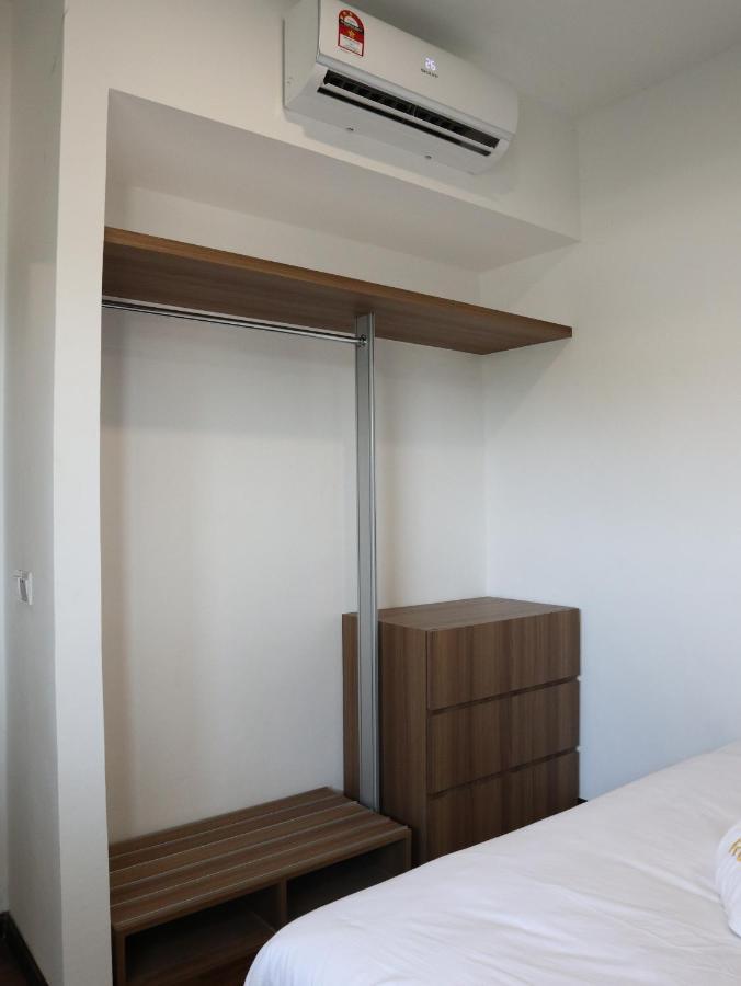 Roxy Sematan Villa & Townhouse Экстерьер фото