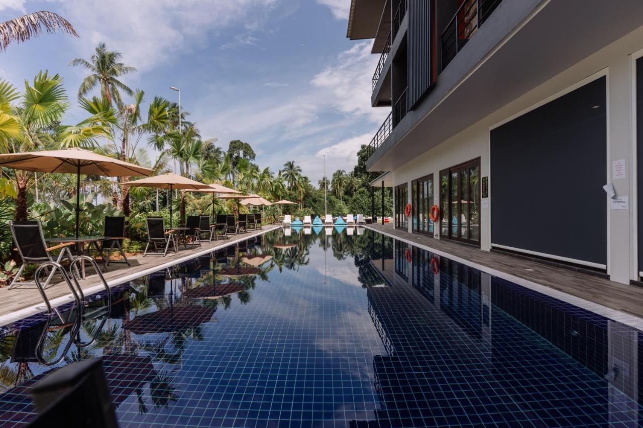 Roxy Sematan Villa & Townhouse Экстерьер фото
