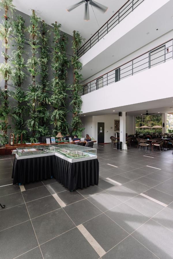Roxy Sematan Villa & Townhouse Экстерьер фото