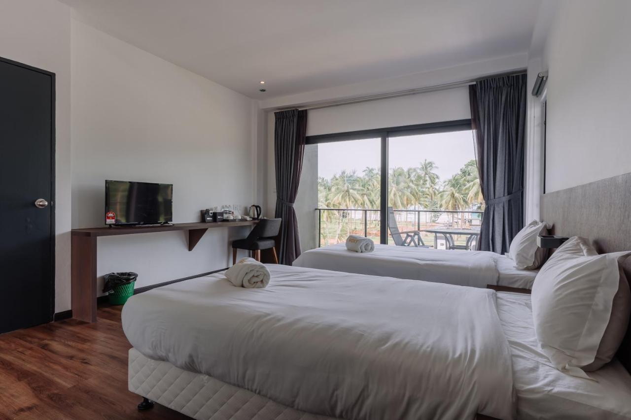 Roxy Sematan Villa & Townhouse Экстерьер фото